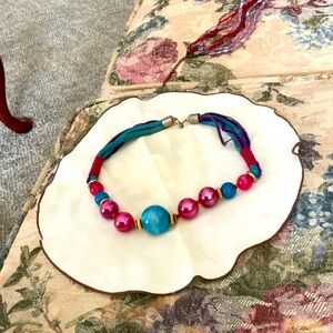 CHUNKY BEAD CHOKER NECKLACE